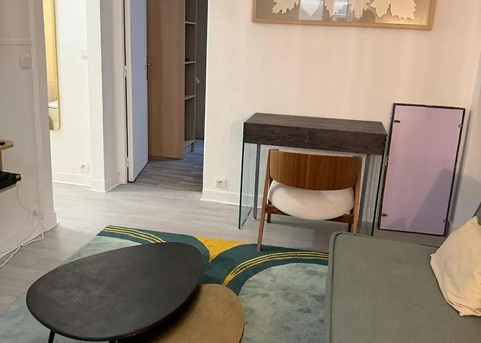 Superbe 2 Pieces Design Refait A Neuf 4 Couchages *